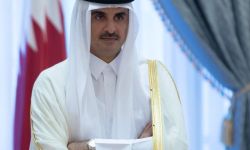 الشيخ تميم بن حمد آل ثاني أمير دولة قطر يعلن افتتاح بطولة كأس العرب فيفا قطر 2025.